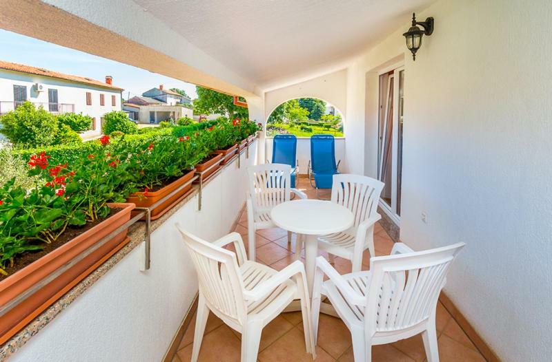 Apartamento Kuca Za Odmor - Apartman Vito Valtura Exterior foto